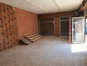 Retail in Palau-solità i Plegamans, Barcelona for lease Interior Photo- Image 2 of 3