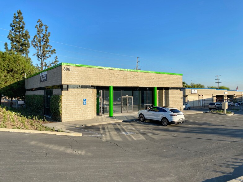 802-808 E Huntington Dr, Monrovia, CA for lease - Building Photo - Image 1 of 18