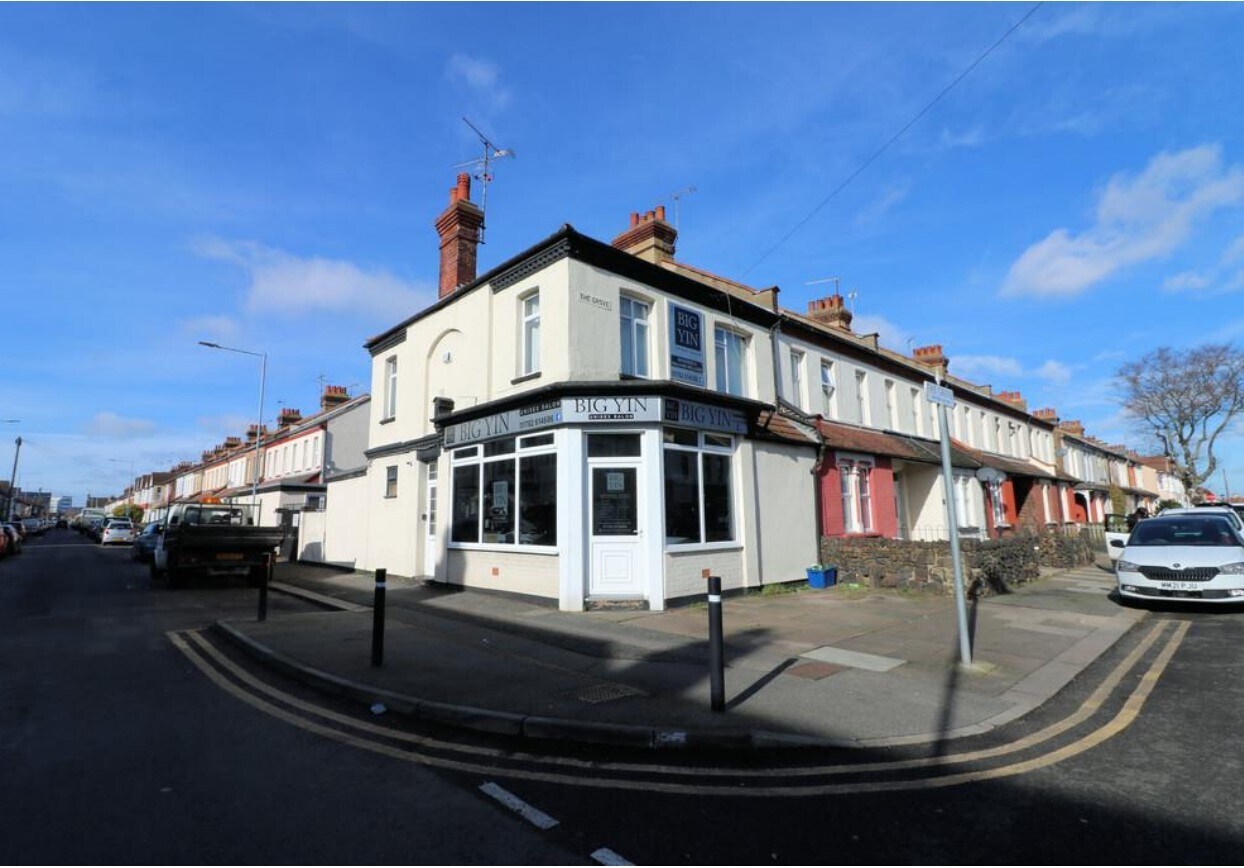 169 South Av, Southend On Sea for sale Primary Photo- Image 1 of 1