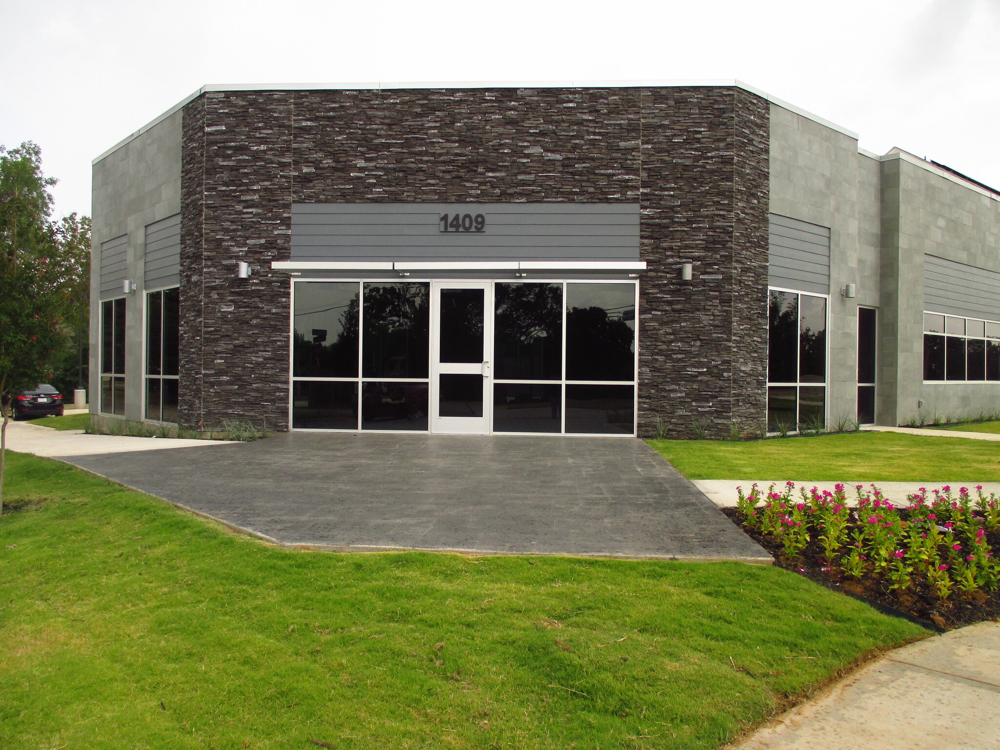 1317 E McKinney St, Denton, TX for sale Other- Image 1 of 1