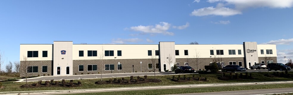 1175 Airport Pky, Greenwood, IN for lease - Primary Photo - Image 1 of 4