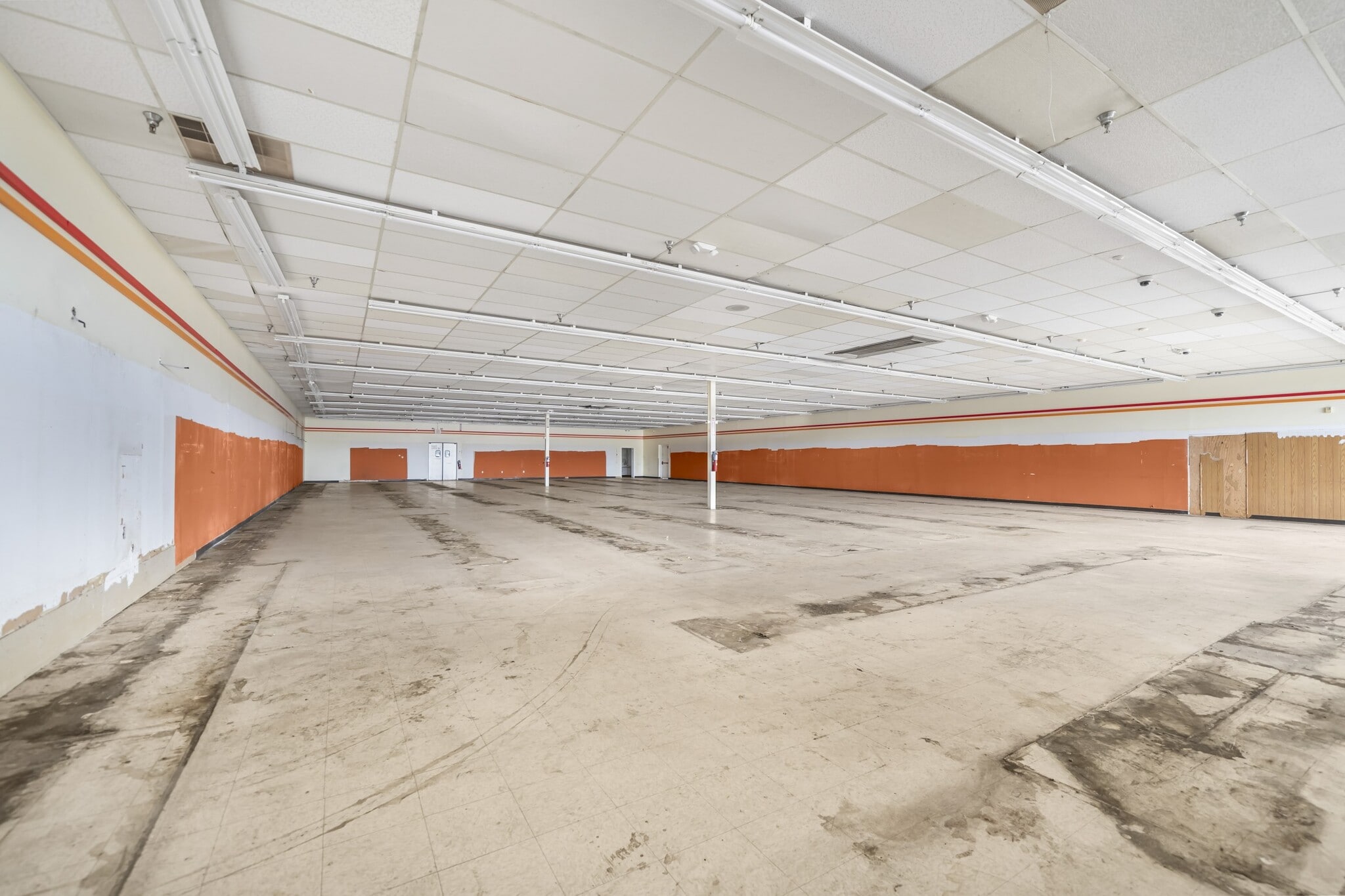 338-372 N Fayetteville St, Asheboro, NC for lease Interior Photo- Image 1 of 10