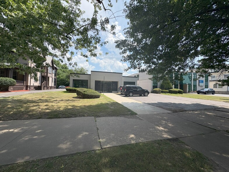 385 Wyoming Ave, Kingston, PA for lease - Building Photo - Image 2 of 3