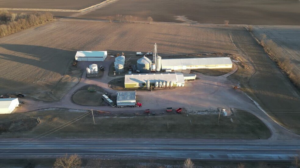 W11942 Highway 33, Portage, WI 53901 Industrial for Sale