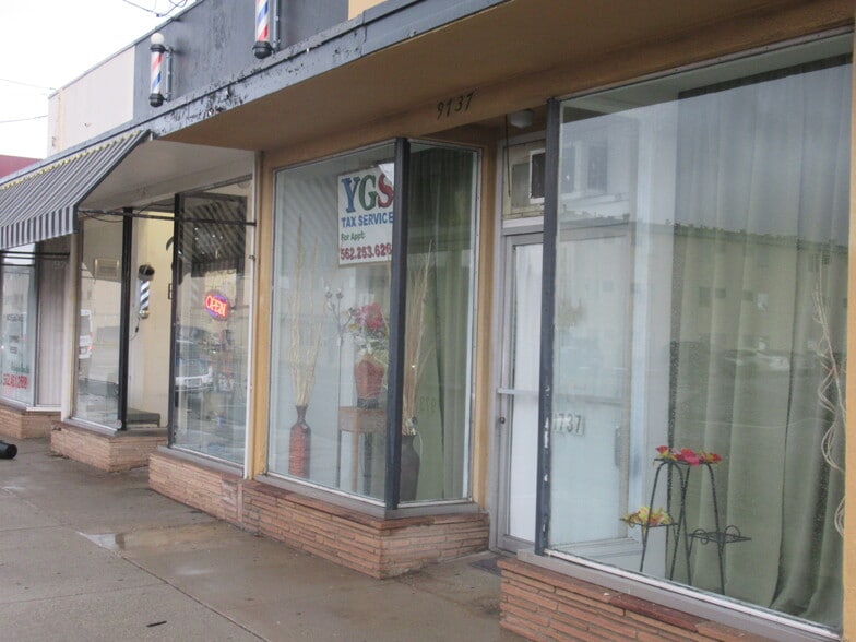9733-9737 Flower St, Bellflower, CA for sale - Building Photo - Image 1 of 6