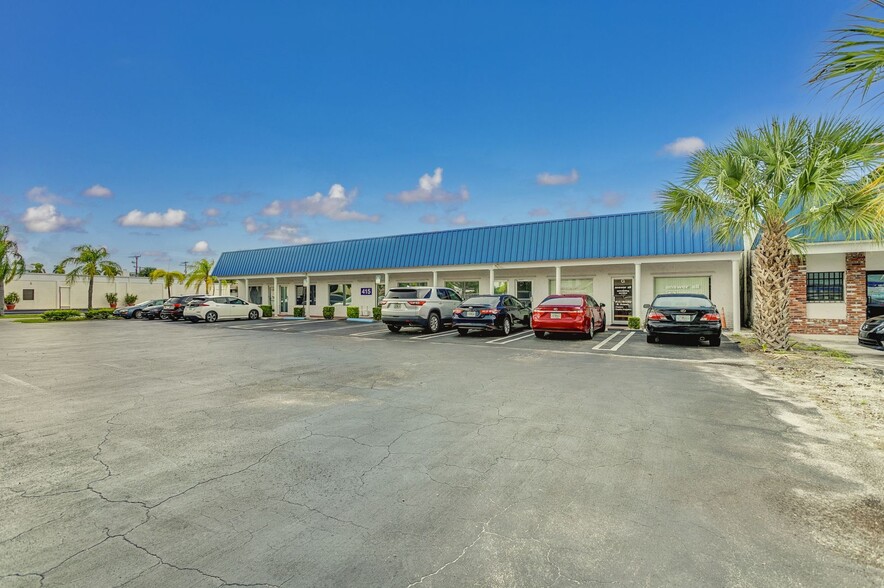 415 Federal Hwy, Lake Park, FL for sale - Building Photo - Image 3 of 50