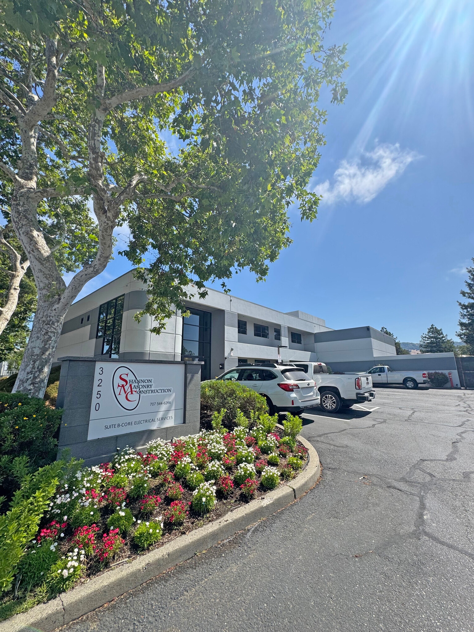 3250 Dutton Ave, Santa Rosa, CA for lease Building Photo- Image 1 of 5