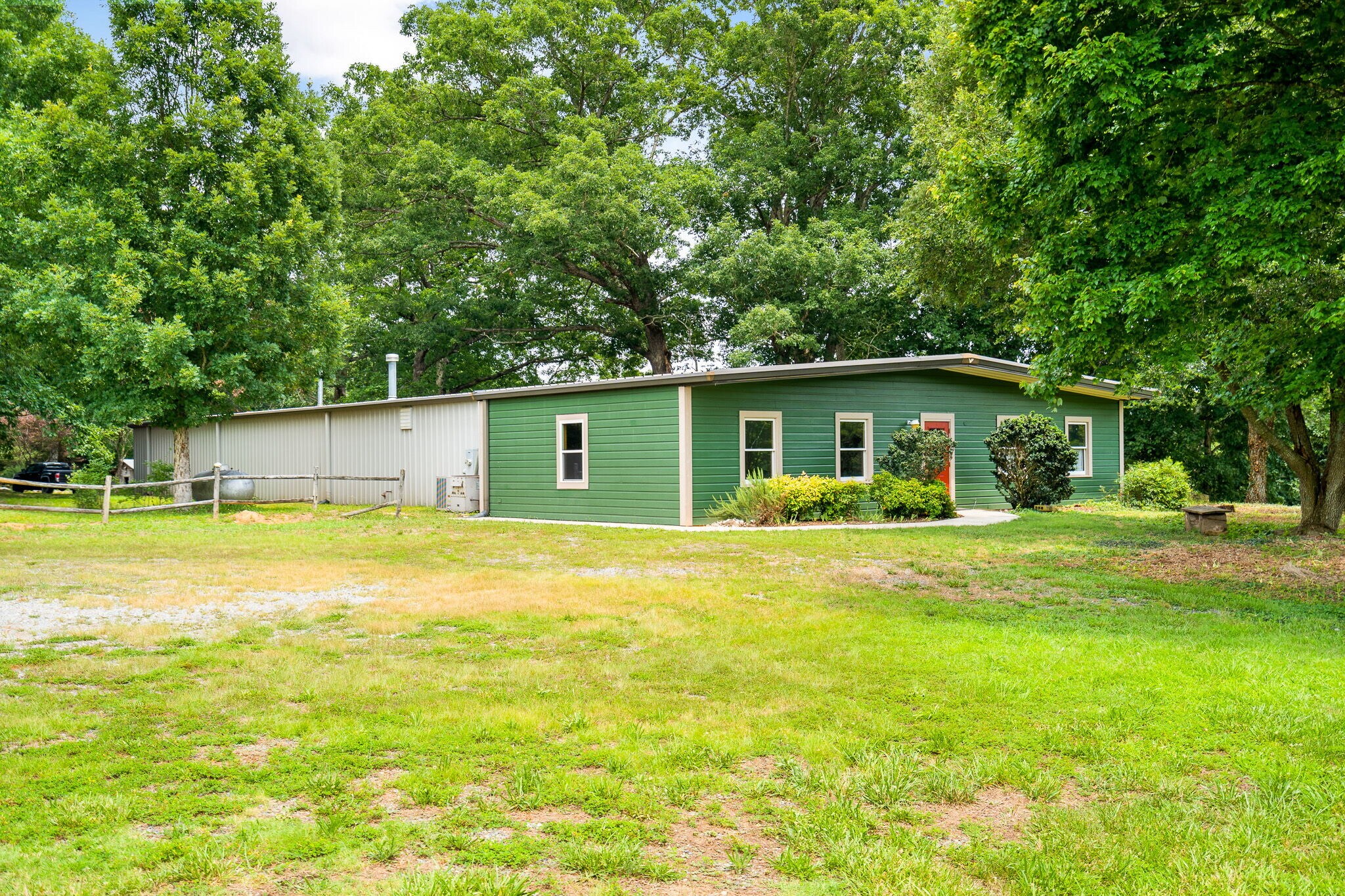 3883 Busbee Rd, Seagrove, NC for sale Building Photo- Image 1 of 1