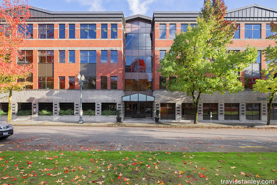 1750 SW Harbor Way, Portland, OR for lease - Primary Photo - Image 1 of 10