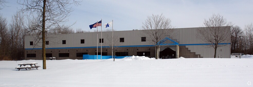 7000 Performance Dr, North Syracuse, NY for sale - Primary Photo - Image 1 of 1