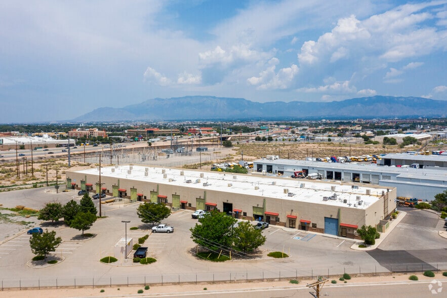 1701 Aspen Ave NW, Albuquerque, NM for lease - Aerial - Image 2 of 5