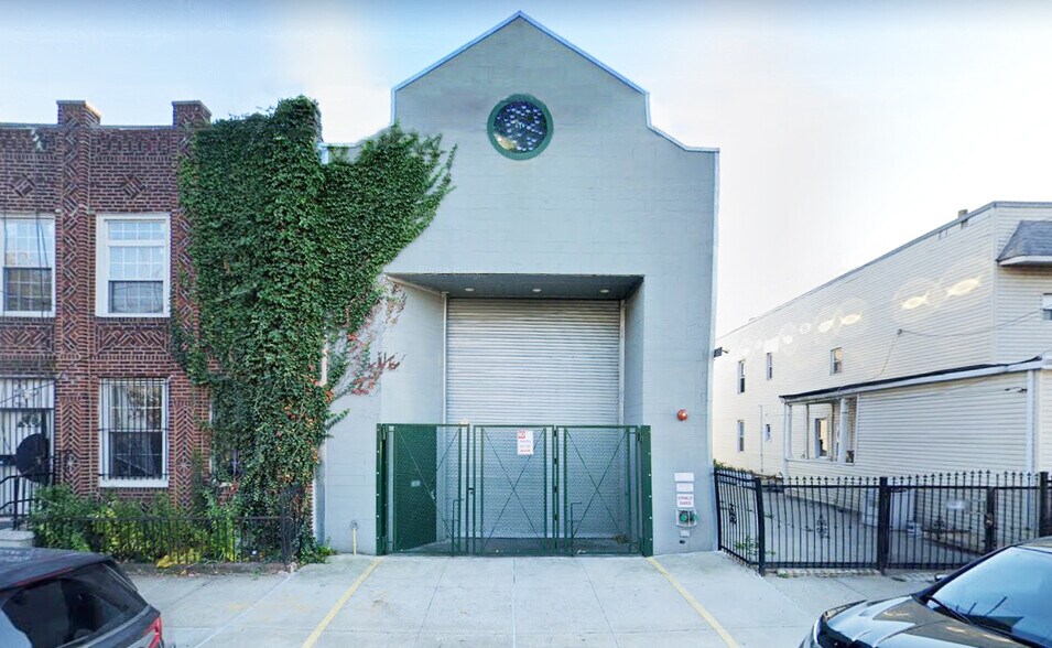 278 Glenmore Ave, Brooklyn, NY for sale - Building Photo - Image 1 of 1