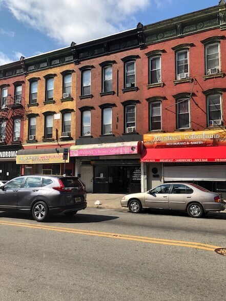 372 Main St, Paterson, NJ for sale - Building Photo - Image 1 of 1