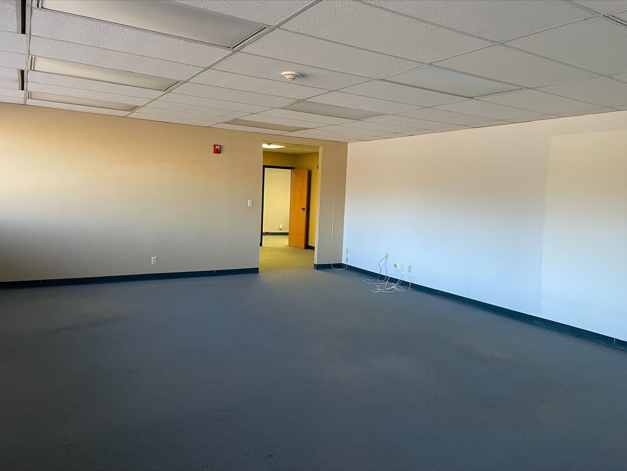 655 Craig Rd, Creve Coeur, MO for lease Interior Photo- Image 1 of 11