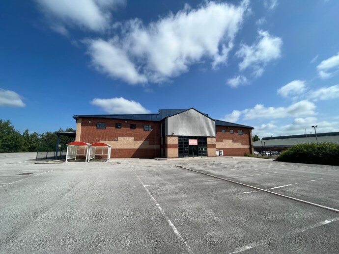 Greetwell Rd, Lincoln, LN3 4NH