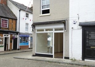 6 The Corn Market, Romsey for lease Building Photo- Image 1 of 2