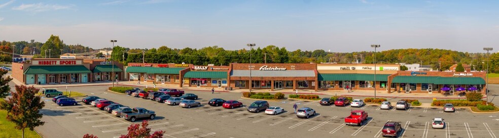 2620A S Main St, High Point, NC for lease - Building Photo - Image 1 of 1