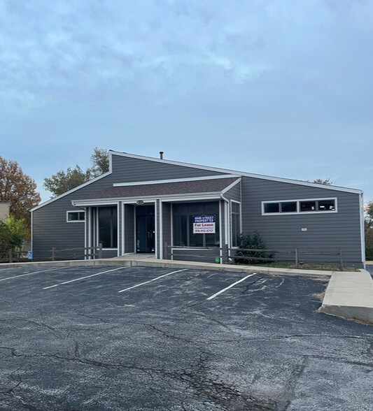 5907 Highgrove Rd, Grandview, MO for lease - Building Photo - Image 1 of 27