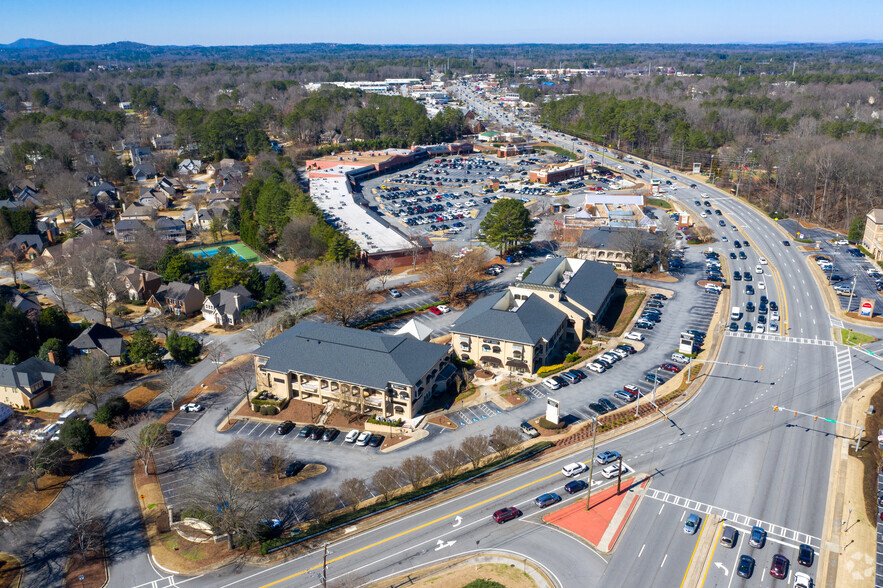 1121 Johnson Ferry Rd, Marietta, GA for lease - Aerial - Image 2 of 14