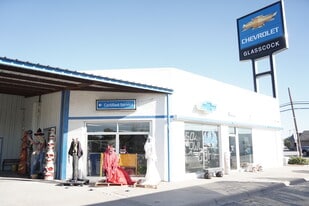 300 N Main Ave, Big Lake TX - Automotive Property