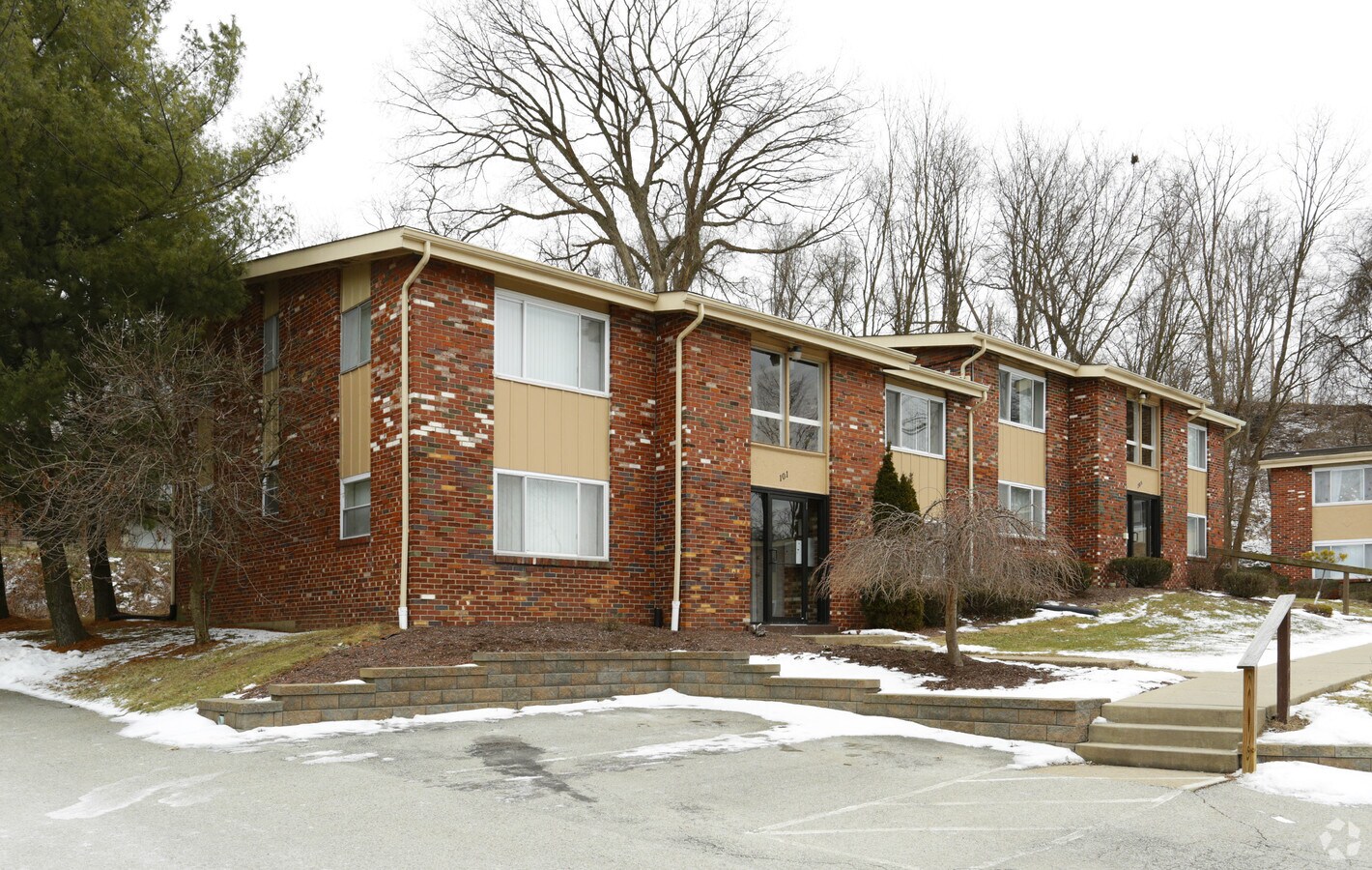 108 Cliffside Dr, Monroeville, PA 15146