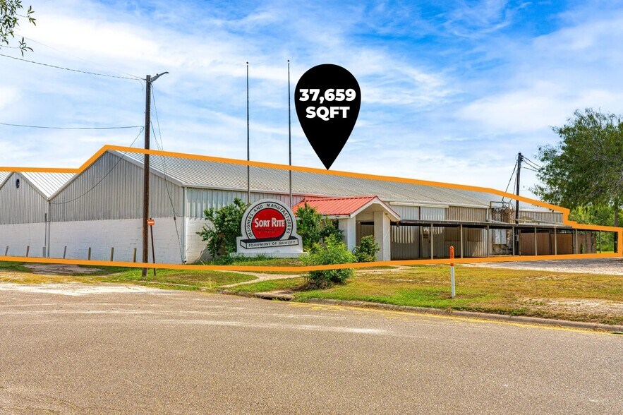 825 W Jefferson Ave, Harlingen, TX for sale - Primary Photo - Image 1 of 12