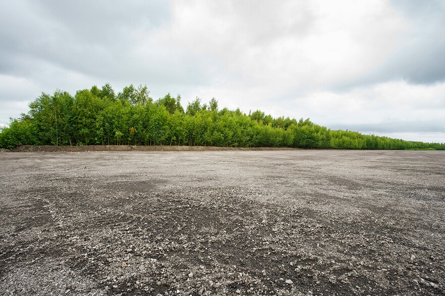 A1 Rd, Manchester for lease - Building Photo - Image 2 of 4