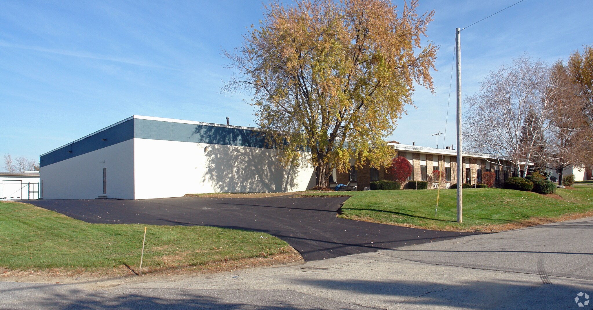 9 Flagstone Dr, Hudson, NH 03051 Industrial for Lease