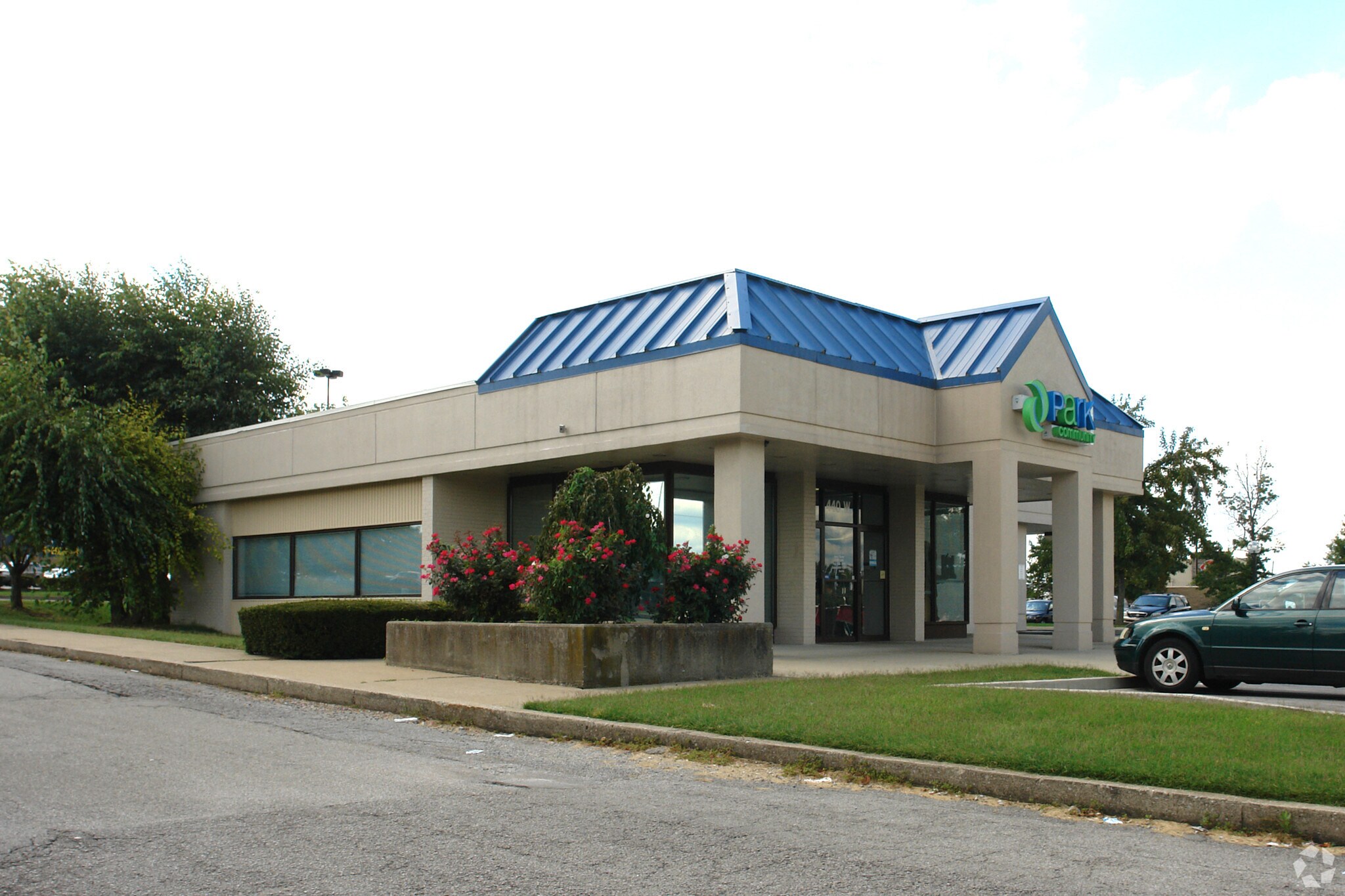 440 W New Circle Rd, Lexington, KY for sale Primary Photo- Image 1 of 1