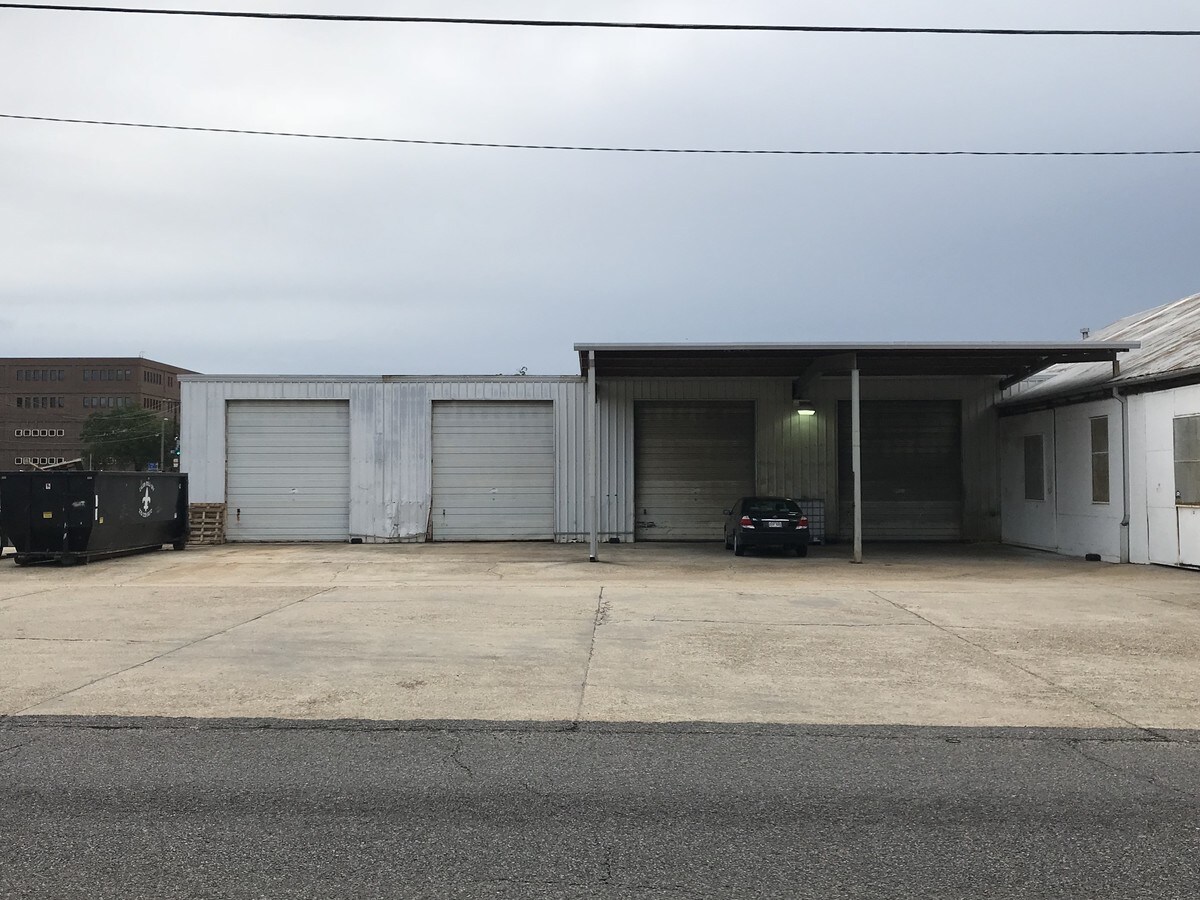 930 Scenic Hwy, Baton Rouge, LA 70802