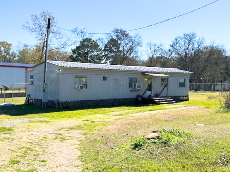 60 Boat Launch Rd, Pointblank, TX for sale - Building Photo - Image 3 of 7