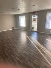686 S Highway 25 W, Williamsburg, KY for lease Interior Photo- Image 2 of 13