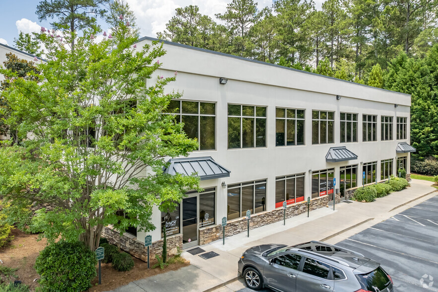 2004 Commerce Dr, Peachtree City, GA for lease - Primary Photo - Image 1 of 5