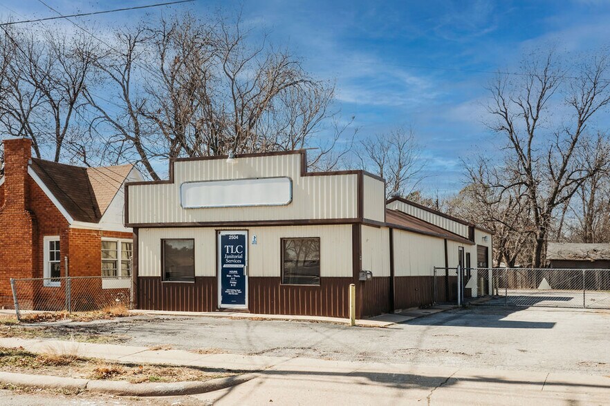 2504 Holliday Rd, Wichita Falls, TX for sale - Building Photo - Image 1 of 1