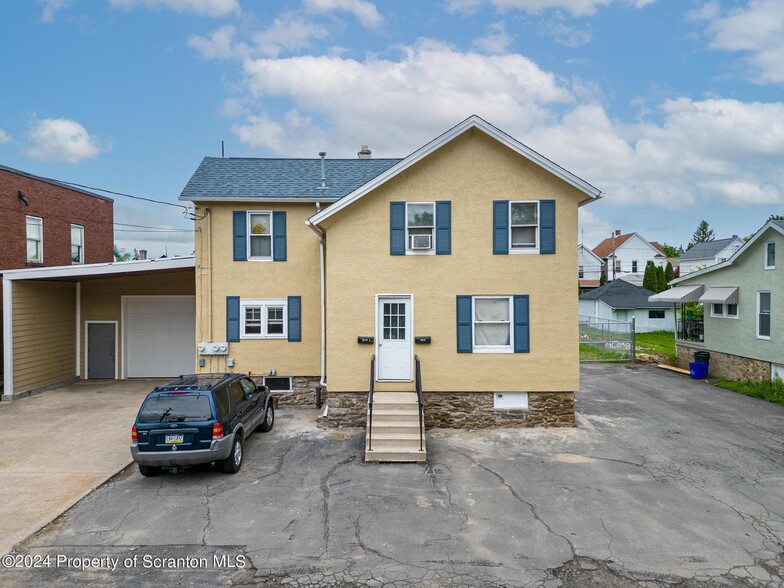 1017 Prescott Ave, Scranton, PA for sale - Building Photo - Image 1 of 22