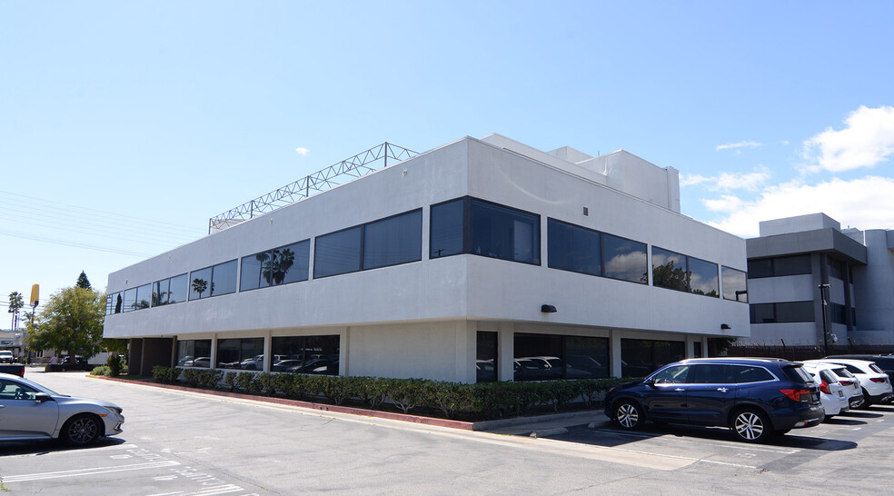 16909 Parthenia St, Northridge, CA for sale - Building Photo - Image 1 of 5