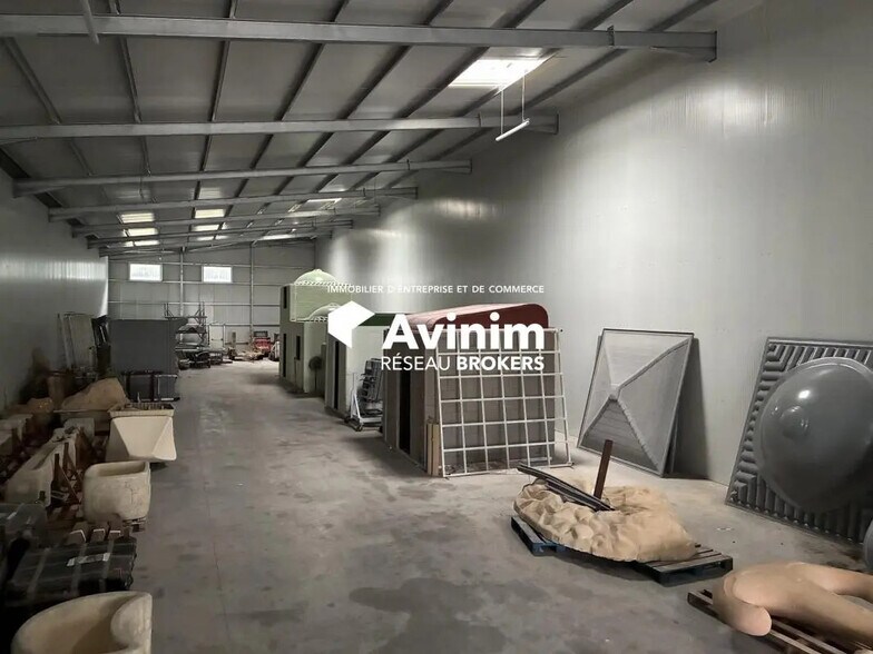 Industrial in Gémenos for lease - Interior Photo - Image 1 of 5