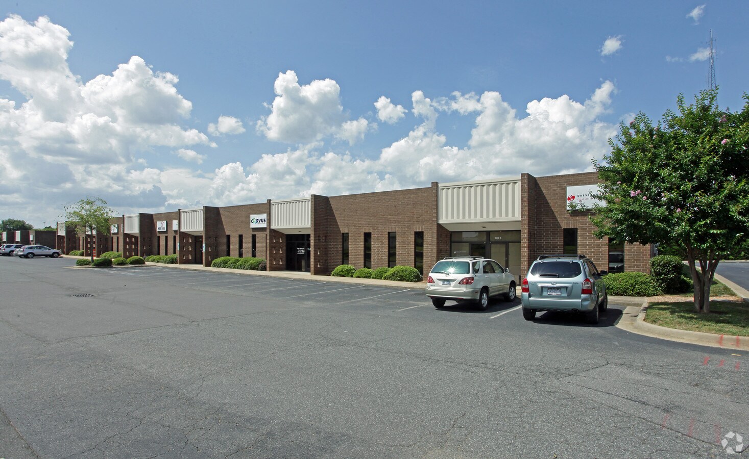 500 Clanton Rd, Charlotte, NC 28217