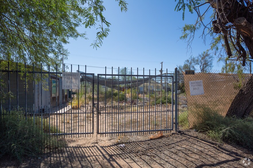 3220 E Ajo Way Tucson Az 85713 Garden Center Property For - Garden Gate Tucson Az 3220 E Ajo Way Tucson Az 85713 Garden Center Property For - Garden Gate Tucson Az