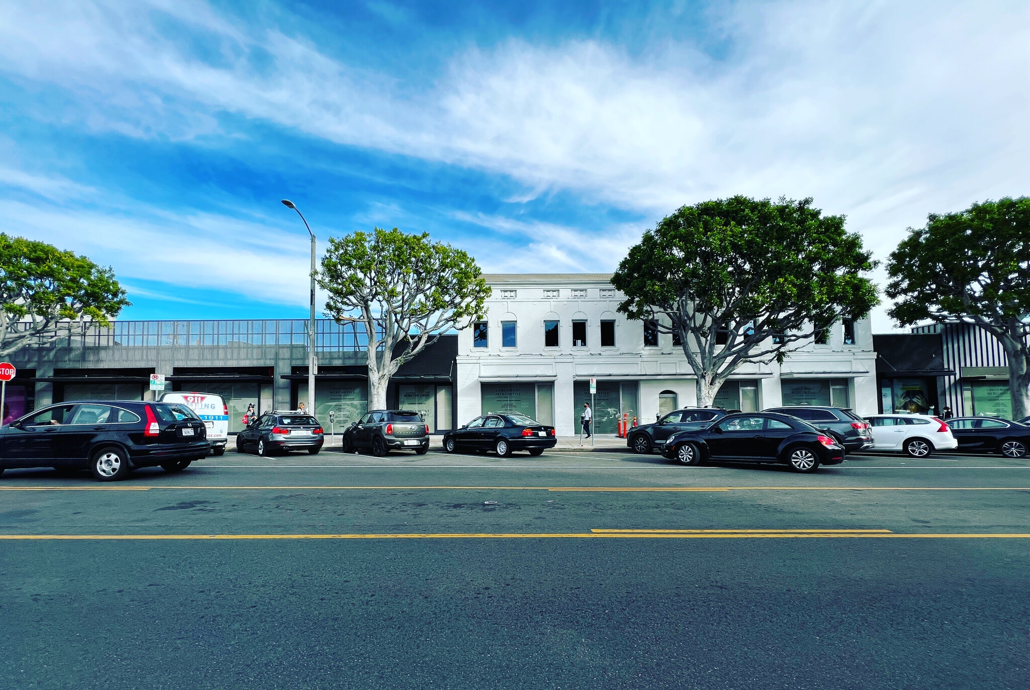 124148 N Larchmont Blvd, Los Angeles, CA 90004 Larchmont Mercantile