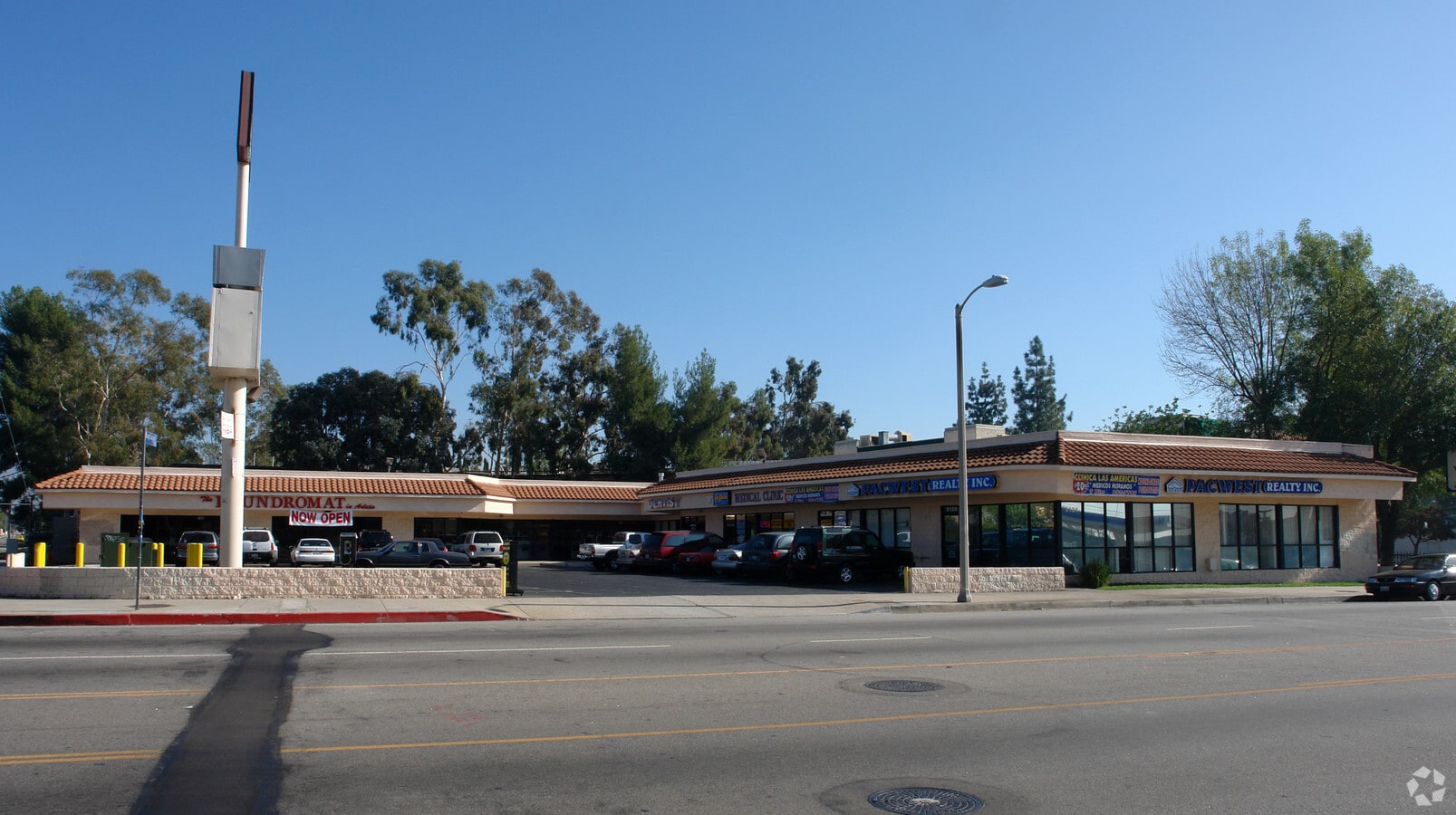 9124-9134 Woodman Ave, Arleta, CA 91331 - Kagelwood Center | LoopNet