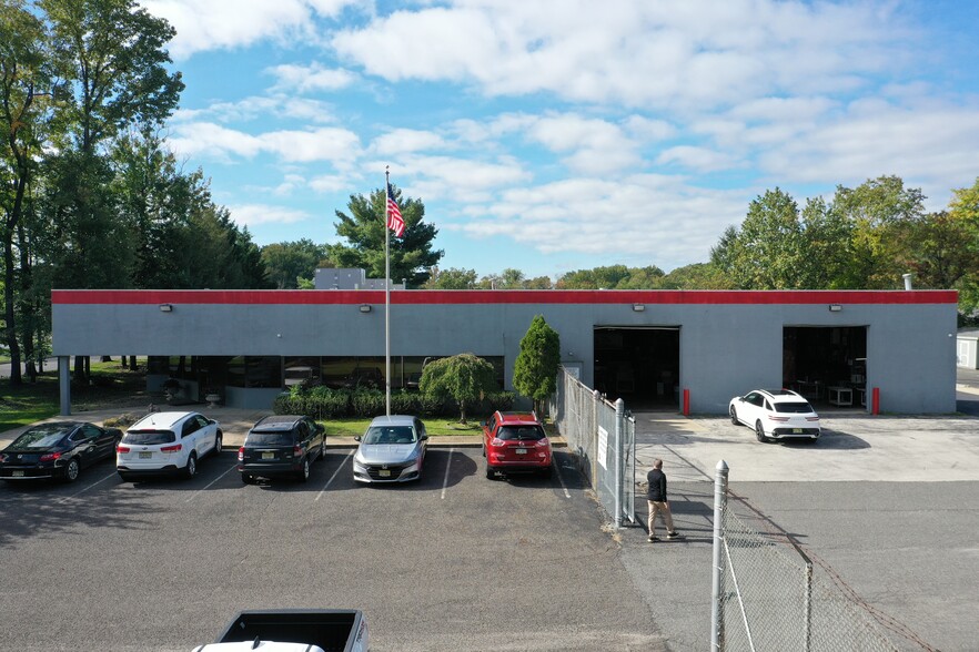 1980 Old Cuthbert Rd, Cherry Hill, NJ for lease - Building Photo - Image 2 of 5