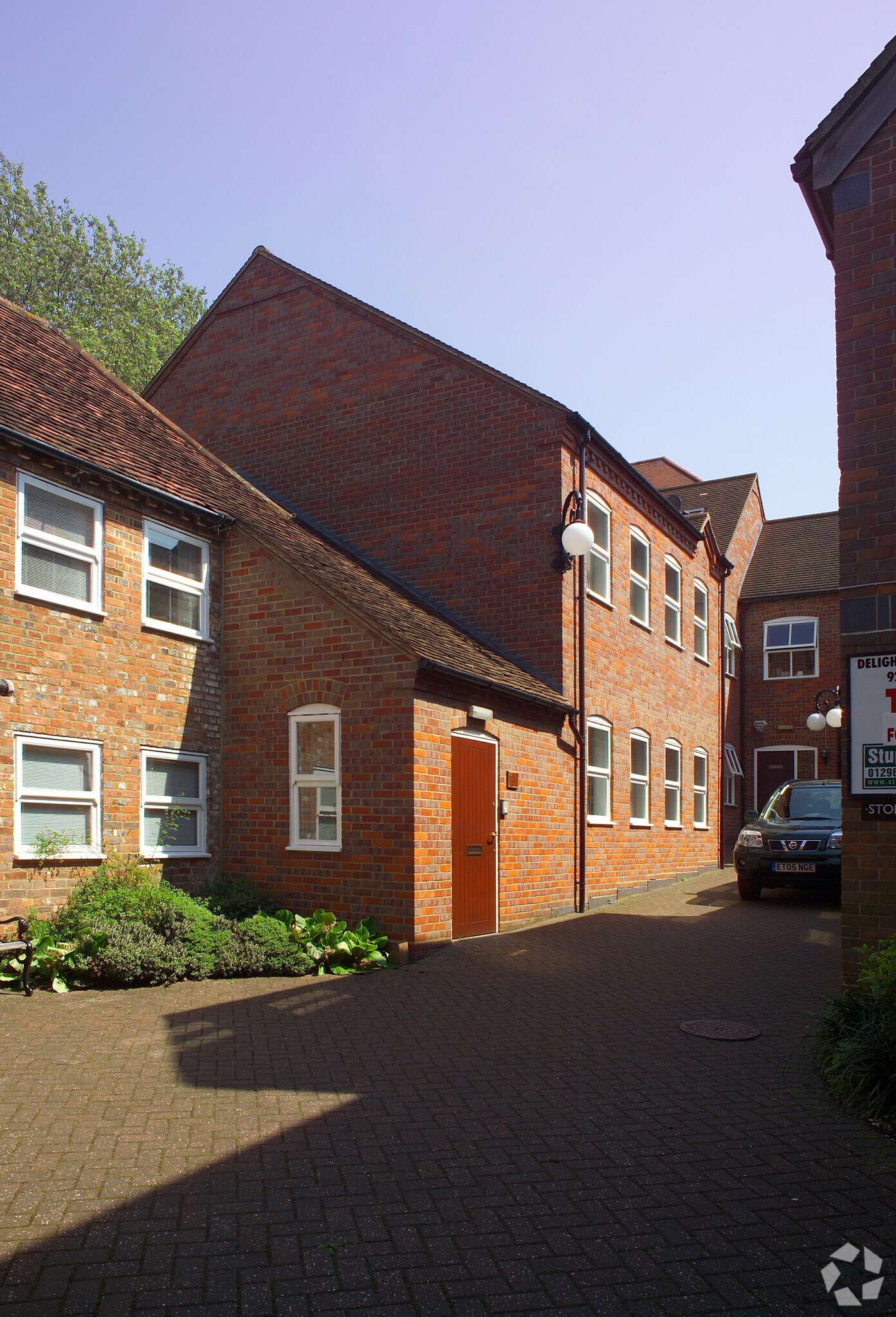 High St, Chesham for sale Primary Photo- Image 1 of 1