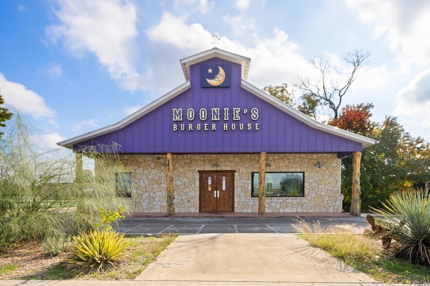 2411 N US Highway 281, Marble Falls, TX for sale - Building Photo - Image 3 of 31