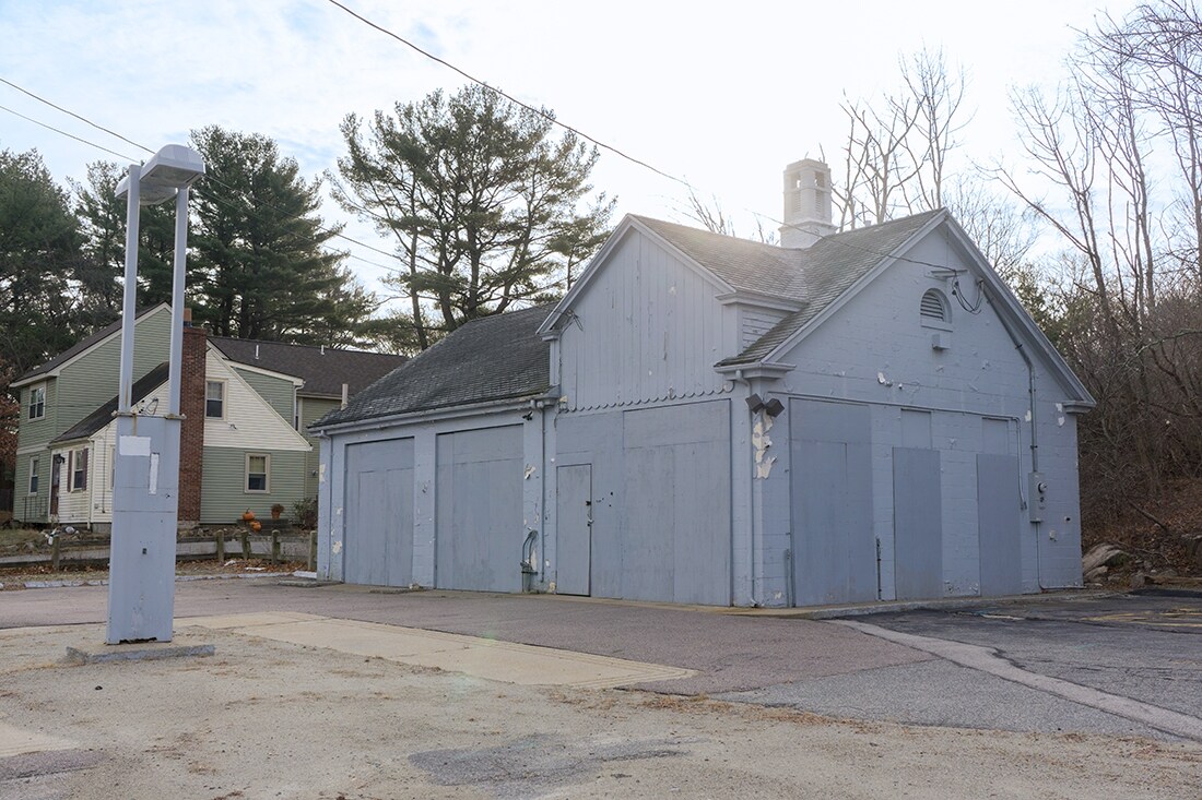 357 Grove St, Braintree, MA 02184