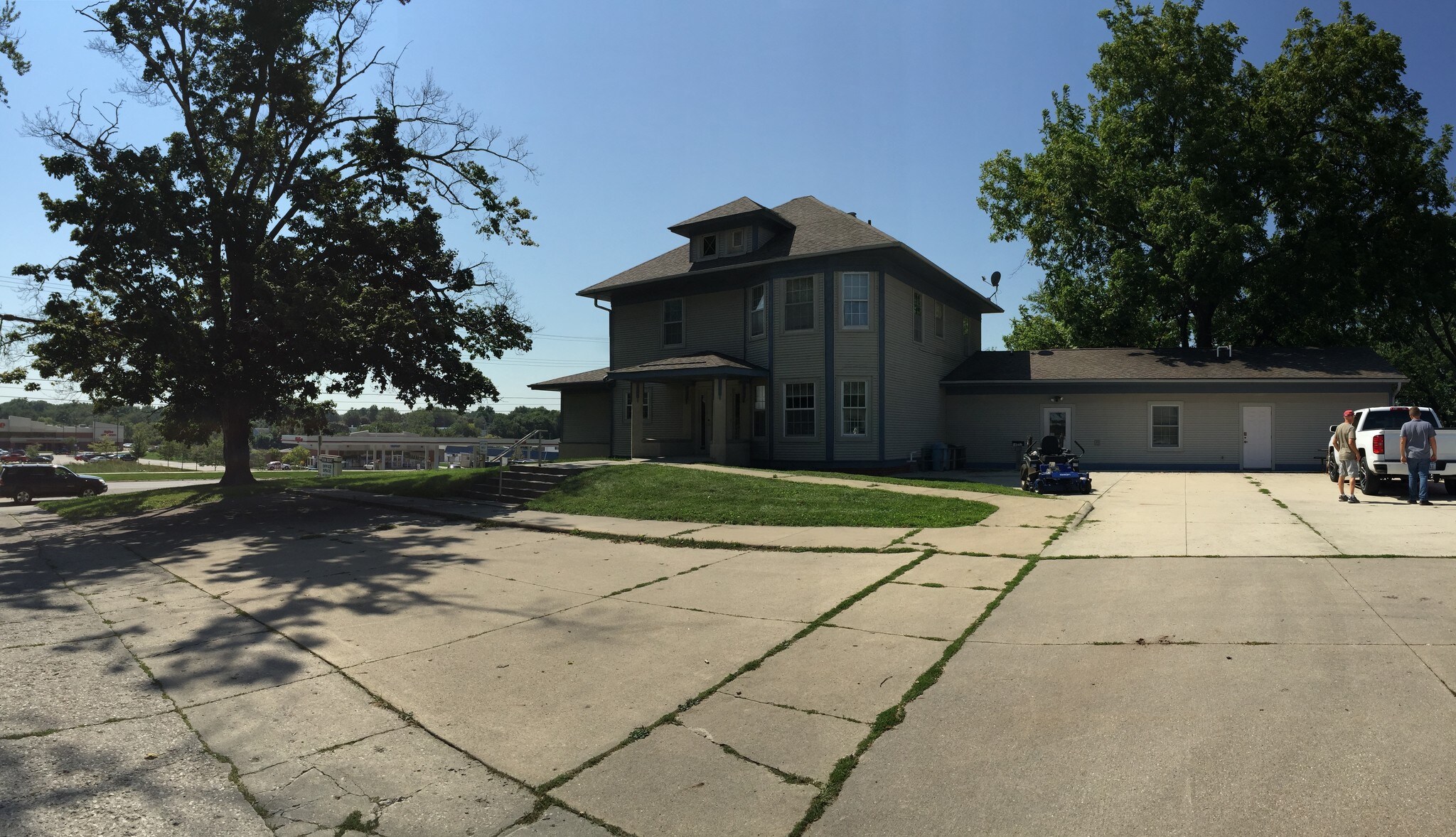 1422 1st Ave E, Newton, IA for sale Building Photo- Image 1 of 1