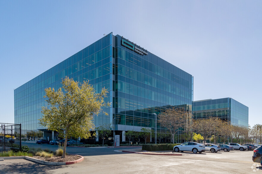 6280 America Center Dr, San Jose, CA for lease - Building Photo - Image 2 of 22