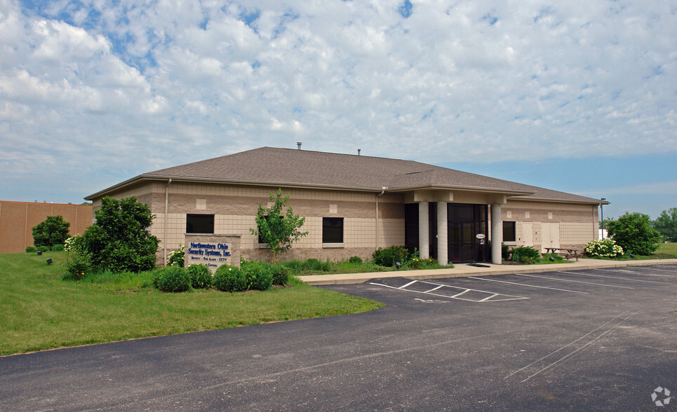 2575 Belvo Rd, Miamisburg, OH for lease - Primary Photo - Image 1 of 10