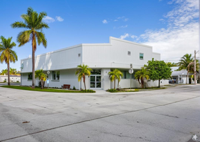 West Design District Flex Showroom - Parking Garage