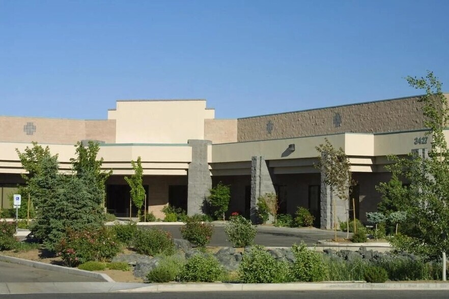 3427 Goni Rd, Carson City, NV for lease - Building Photo - Image 2 of 9